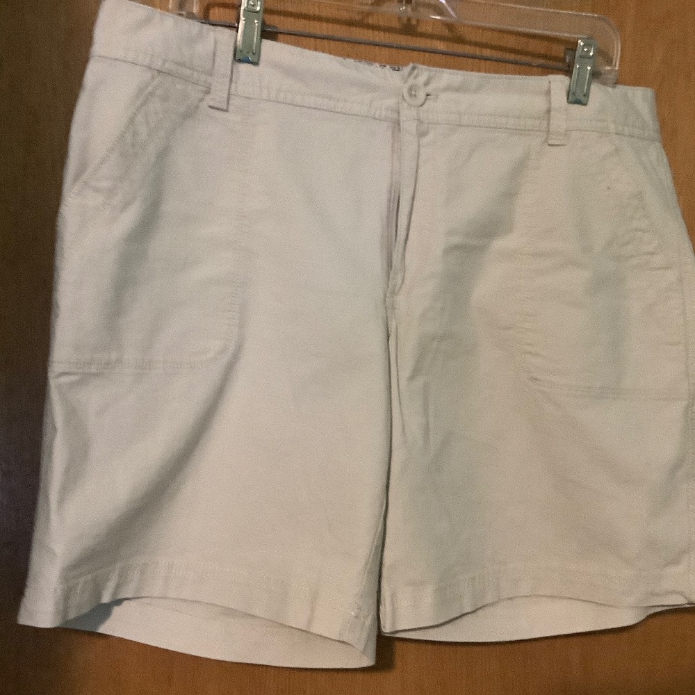 Eddie Bauer Ripstop Womens Shorts